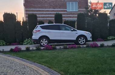 Внедорожник / Кроссовер Ford Escape 2014 в 