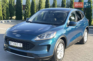 Внедорожник / Кроссовер Ford Escape 2020 в Надворной
