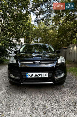 Внедорожник / Кроссовер Ford Escape 2015 в 