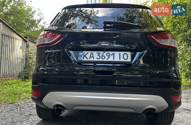 Внедорожник / Кроссовер Ford Escape 2015 в 