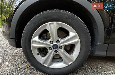 Внедорожник / Кроссовер Ford Escape 2015 в 