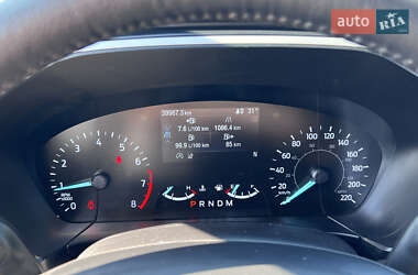 Внедорожник / Кроссовер Ford Escape 2020 в 