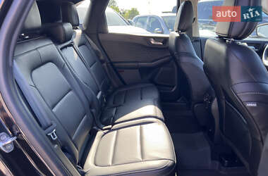 Внедорожник / Кроссовер Ford Escape 2020 в 