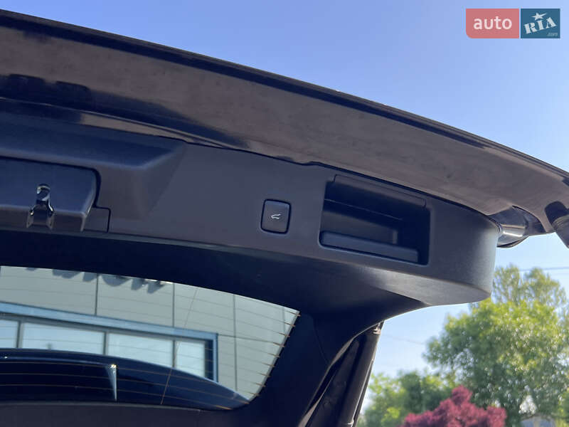 Внедорожник / Кроссовер Ford Escape 2020 в Нововолынске