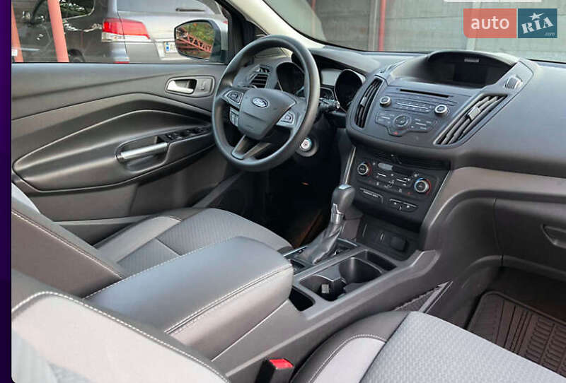 Внедорожник / Кроссовер Ford Escape 2017 в Днепре