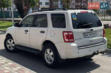 Внедорожник / Кроссовер Ford Escape 2012 в 