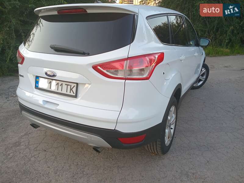 Внедорожник / Кроссовер Ford Escape 2015 в Киеве фото 6 Внедорожник / Кроссовер Ford Escape 2015 в Киеве