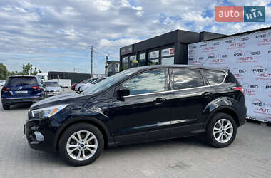 Внедорожник / Кроссовер Ford Escape 2017 в 