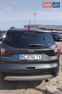 Внедорожник / Кроссовер Ford Escape 2016 в 