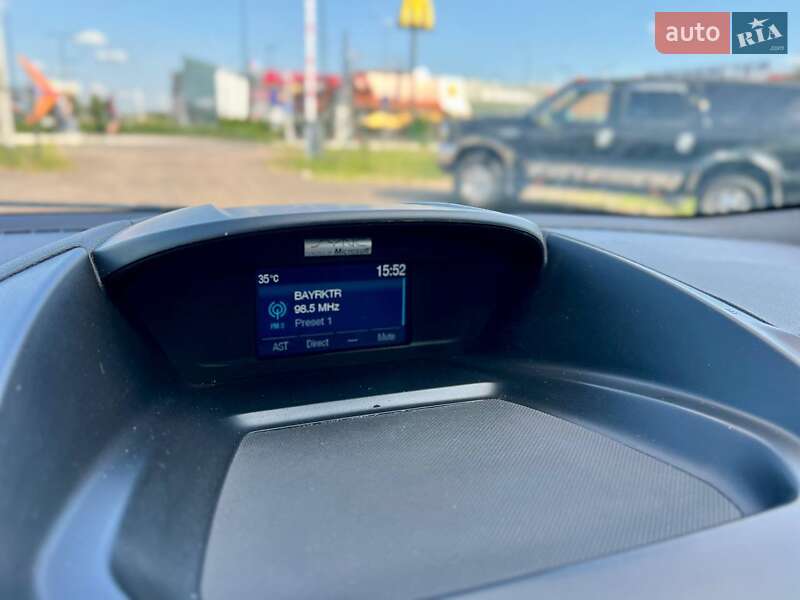 Внедорожник / Кроссовер Ford Escape 2015 в Киеве