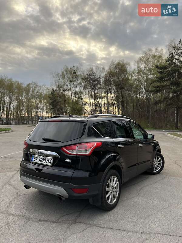 Внедорожник / Кроссовер Ford Escape 2015 в Славуте