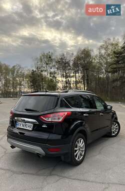 Внедорожник / Кроссовер Ford Escape 2015 в 