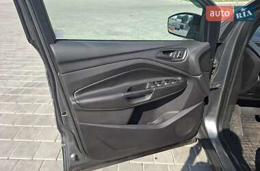 Внедорожник / Кроссовер Ford Escape 2014 в 