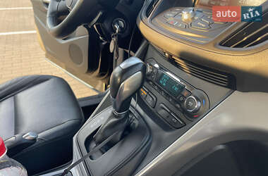 Внедорожник / Кроссовер Ford Escape 2014 в 