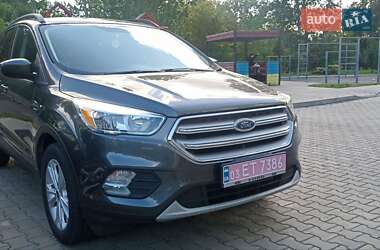 Позашляховик / Кросовер Ford Escape 2018 в Луцьку