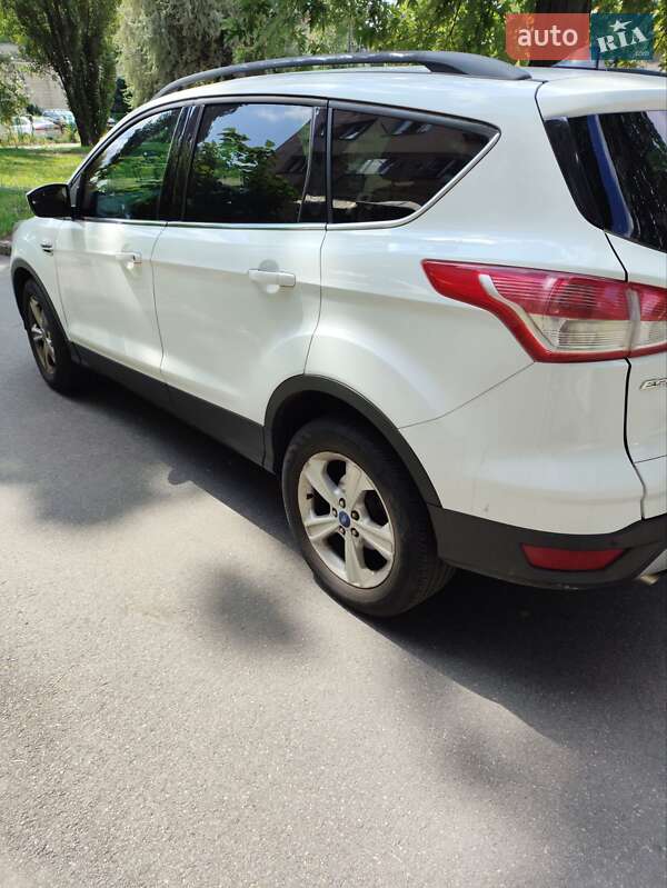Внедорожник / Кроссовер Ford Escape 2013 в Киеве