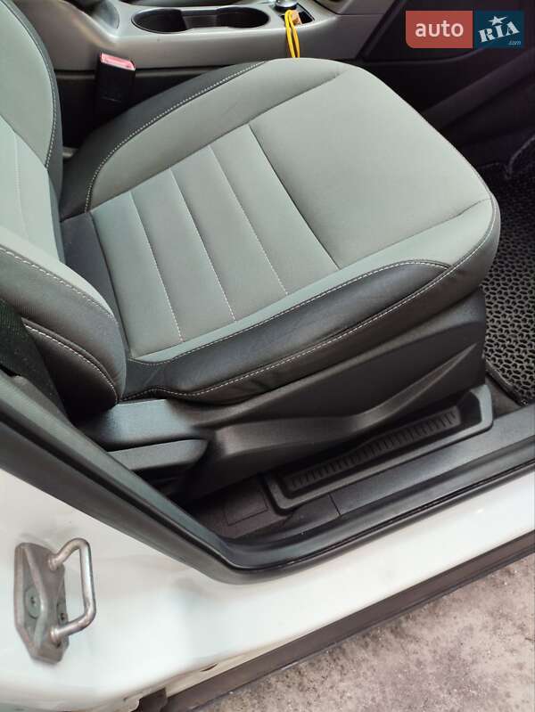 Внедорожник / Кроссовер Ford Escape 2013 в Киеве