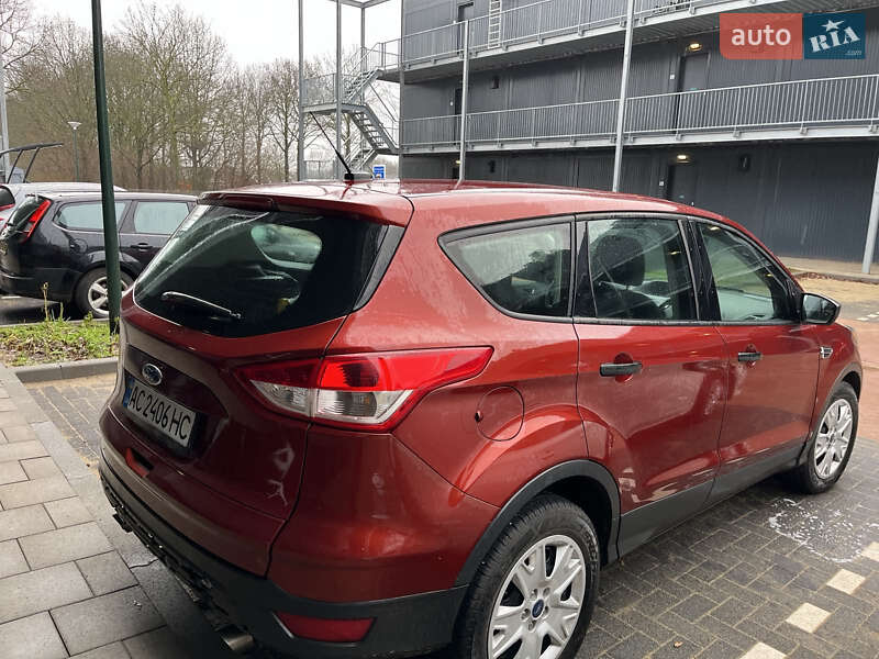 Позашляховик / Кросовер Ford Escape 2015 в Луцьку