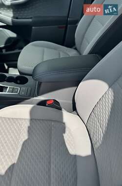 Внедорожник / Кроссовер Ford Escape 2020 в 