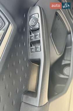 Внедорожник / Кроссовер Ford Escape 2020 в 