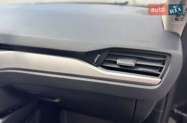 Внедорожник / Кроссовер Ford Escape 2020 в 