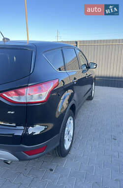 Внедорожник / Кроссовер Ford Escape 2015 в 