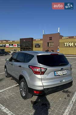 Внедорожник / Кроссовер Ford Escape 2017 в Львове