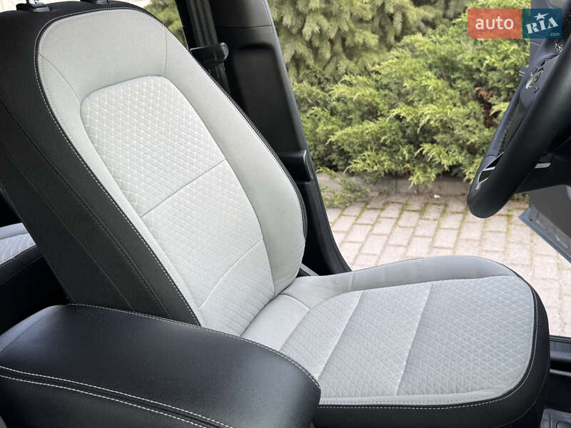 Внедорожник / Кроссовер Ford Escape 2023 в Днепре
