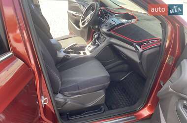 Внедорожник / Кроссовер Ford Escape 2014 в 