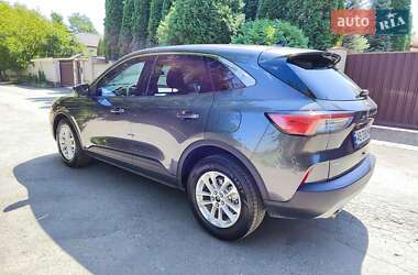 Внедорожник / Кроссовер Ford Escape 2019 в 