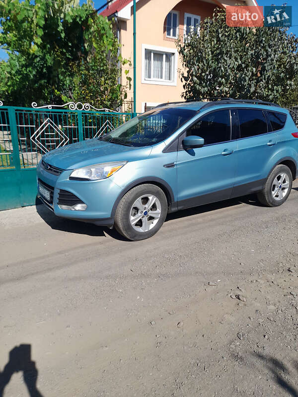 Внедорожник / Кроссовер Ford Escape 2012 в Ужгороде