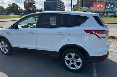 Внедорожник / Кроссовер Ford Escape 2014 в 