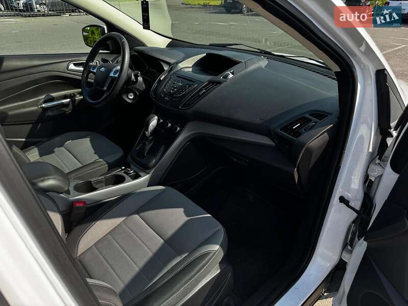Внедорожник / Кроссовер Ford Escape 2014 в Киеве
