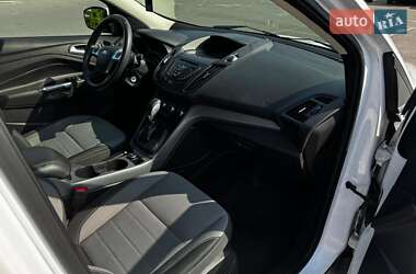 Внедорожник / Кроссовер Ford Escape 2014 в 