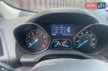 Внедорожник / Кроссовер Ford Escape 2013 в 