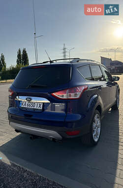 Внедорожник / Кроссовер Ford Escape 2014 в 