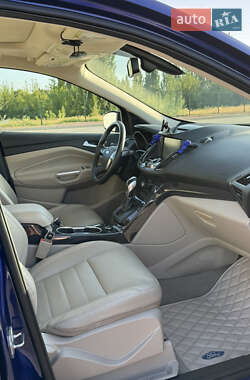 Внедорожник / Кроссовер Ford Escape 2014 в 