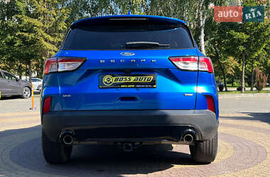 Внедорожник / Кроссовер Ford Escape 2020 в 