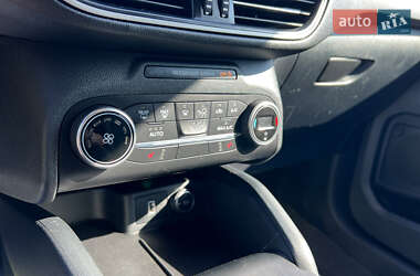 Внедорожник / Кроссовер Ford Escape 2020 в 