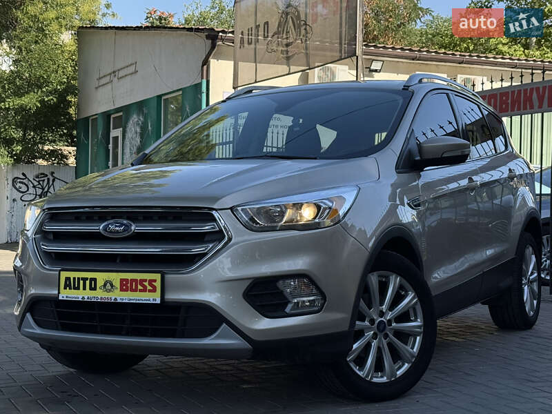 Внедорожник / Кроссовер Ford Escape 2016 в Николаеве