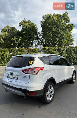 Внедорожник / Кроссовер Ford Escape 2013 в 