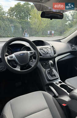 Внедорожник / Кроссовер Ford Escape 2013 в 