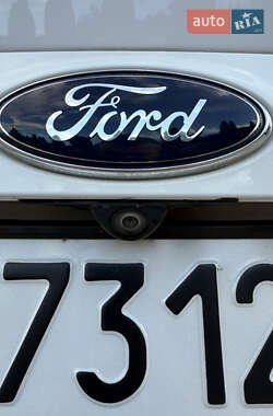 Внедорожник / Кроссовер Ford Escape 2013 в 