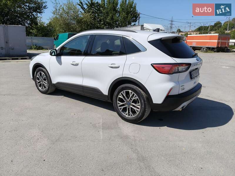 Внедорожник / Кроссовер Ford Escape 2019 в Тернополе