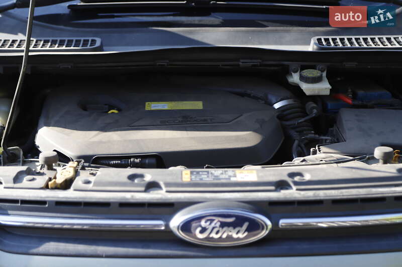 Внедорожник / Кроссовер Ford Escape 2012 в Чечельнике