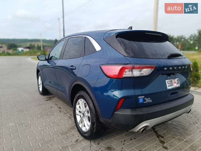 Внедорожник / Кроссовер Ford Escape 2019 в Золочеве