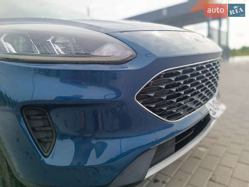 Внедорожник / Кроссовер Ford Escape 2019 в Золочеве