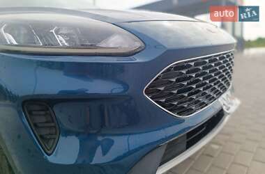 Внедорожник / Кроссовер Ford Escape 2019 в 