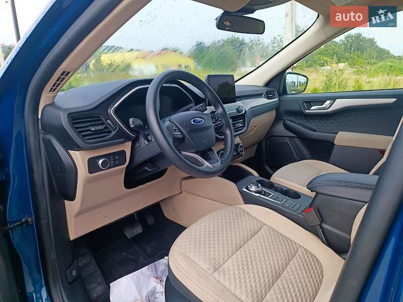 Внедорожник / Кроссовер Ford Escape 2019 в Золочеве