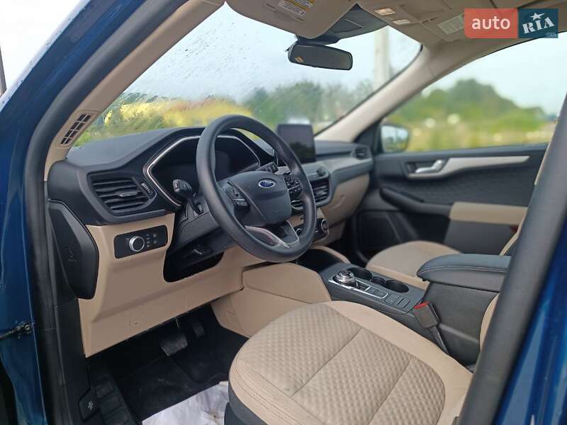 Внедорожник / Кроссовер Ford Escape 2019 в Золочеве